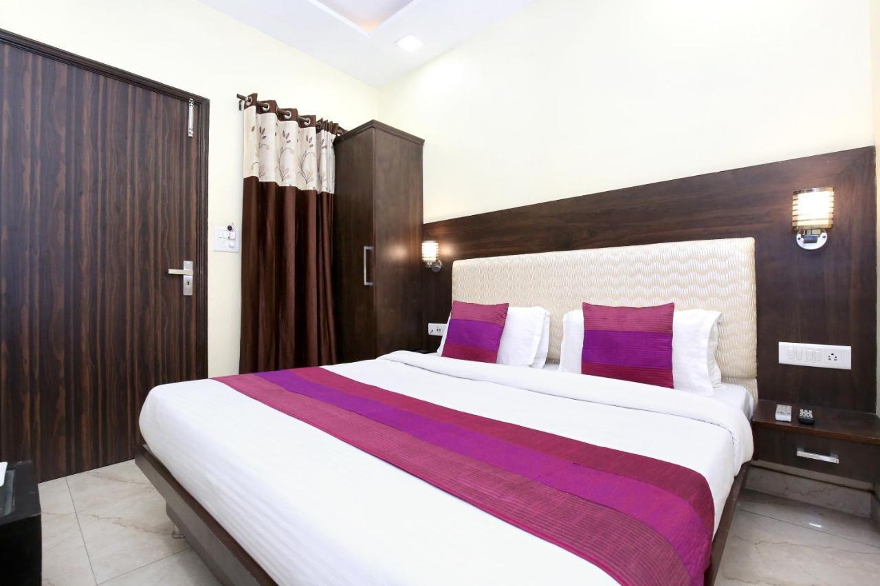 Oyo 7447 Grand Park Hotel Amritsar Exterior photo